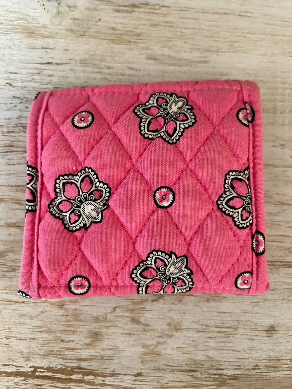Vera Bradley Pink Quilted Floral Trifold Card Holder